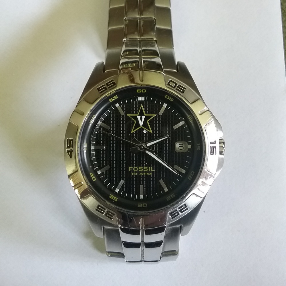 Fossil Vanderbilt University Watch Substantial watch & watchband